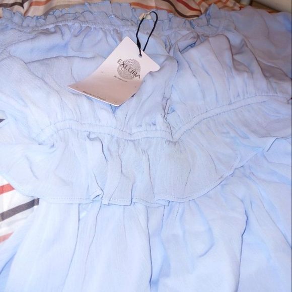 Exlura Dresses & Skirts - NWT Exlura Ruffle Flowy Mini Dress
